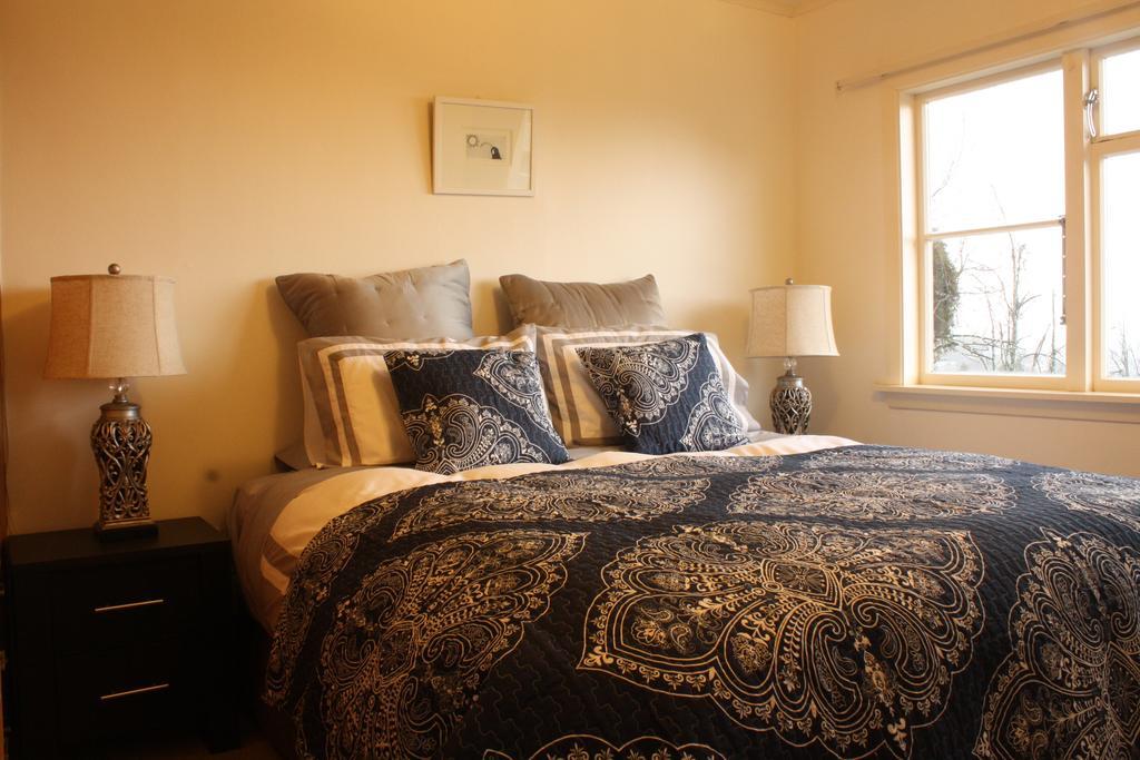 Tahuna Hills Guesthouse Nelson Esterno foto